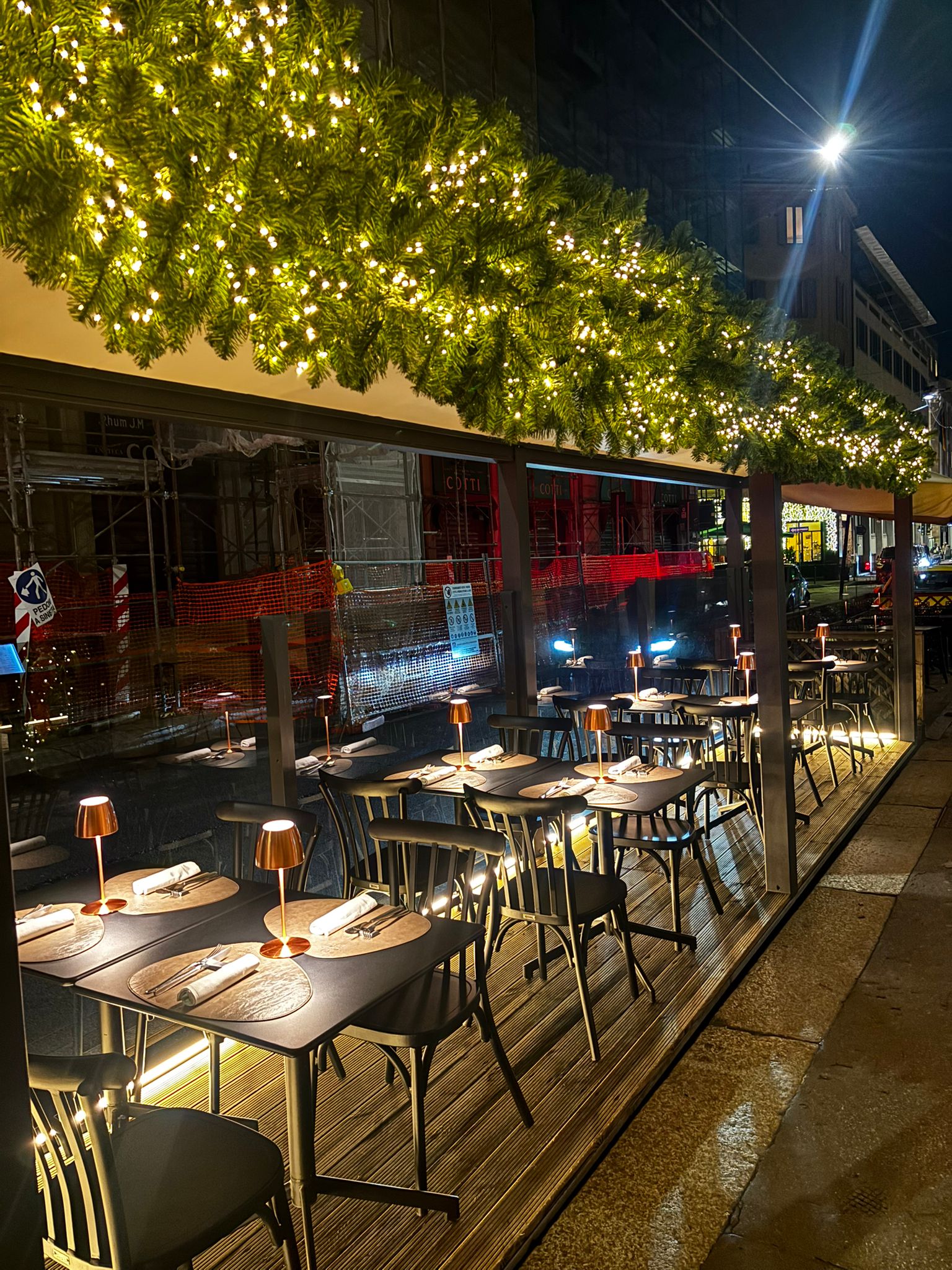 Esempio di installazione di Conaltende per esterno.